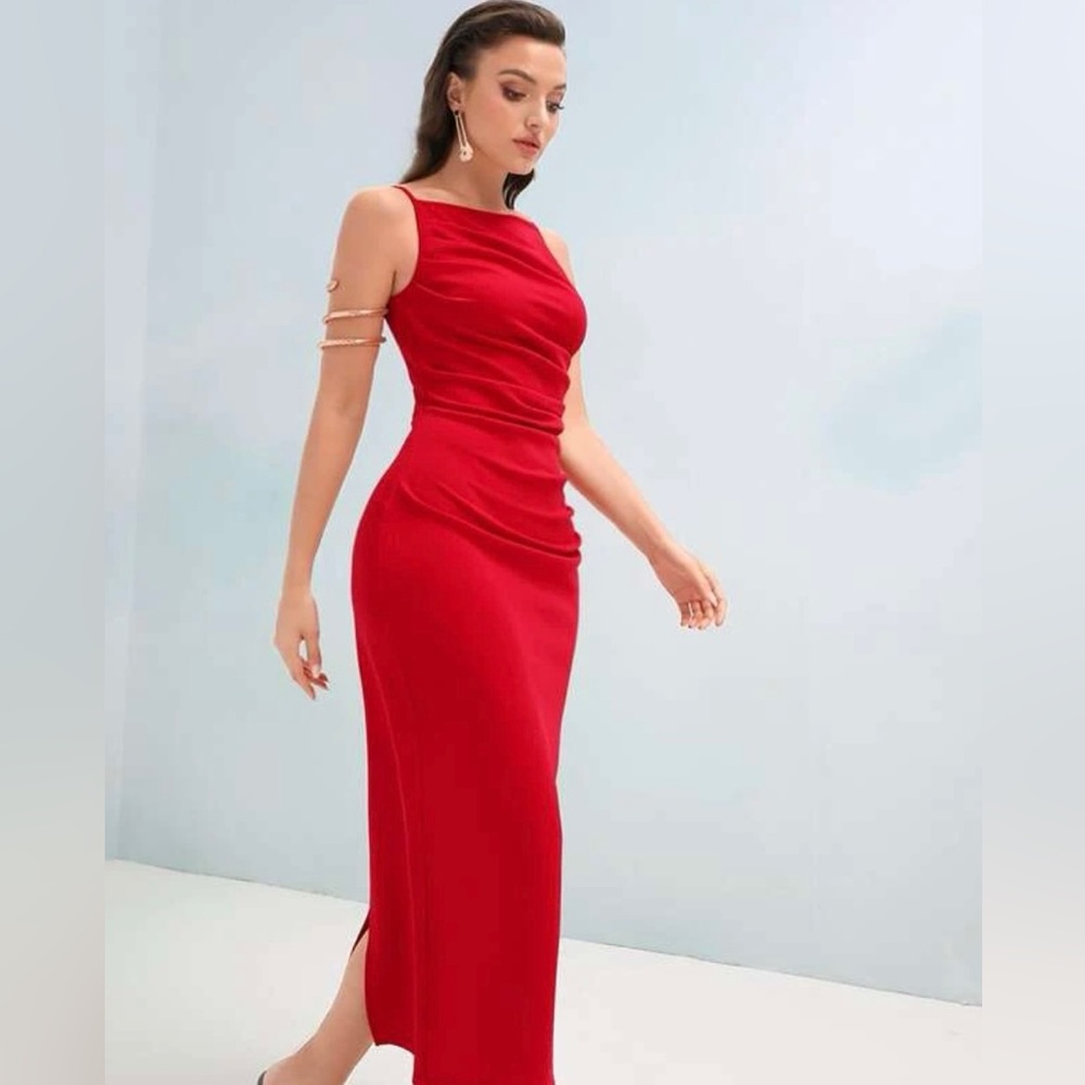 Ruched fitted cami dress with mesh gloves.
